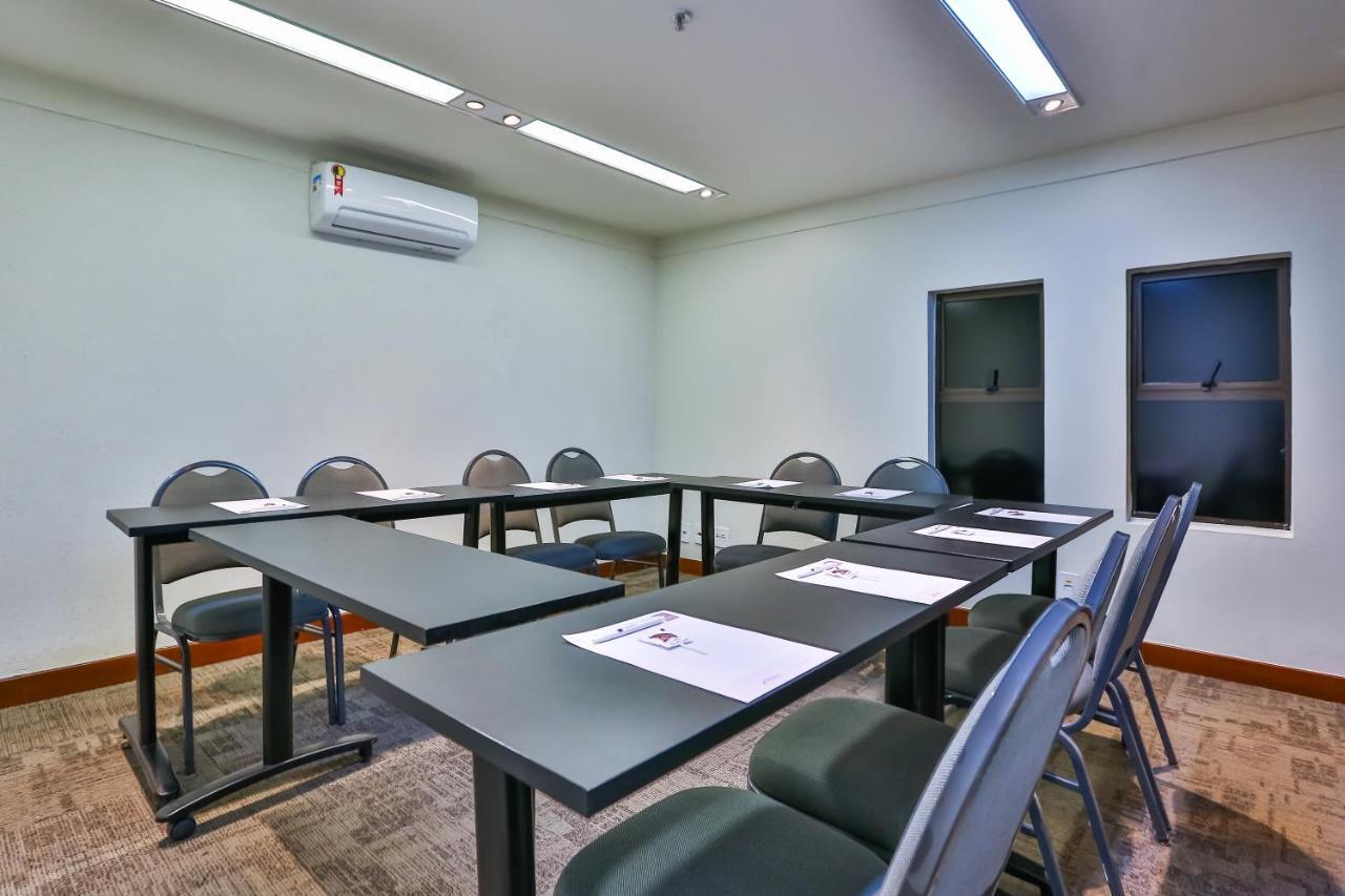 Comfort Suites Brasília Eksteriør bilde